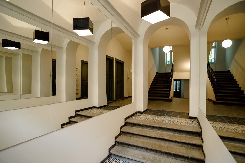 Apartment Gesse Brezinova Прага Екстер'єр фото