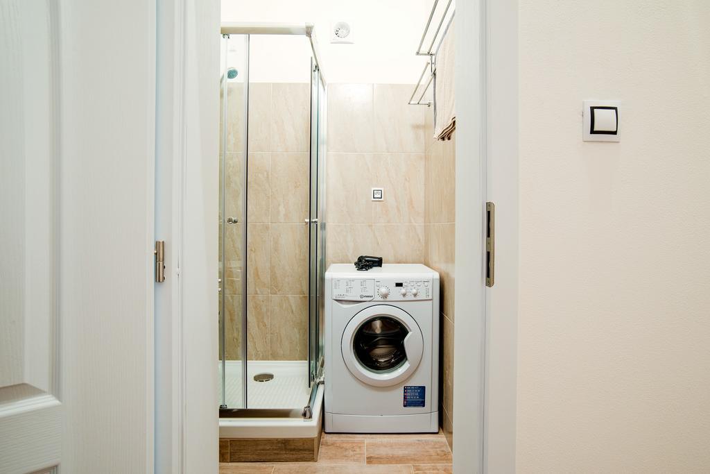 Apartment Gesse Brezinova Прага Екстер'єр фото