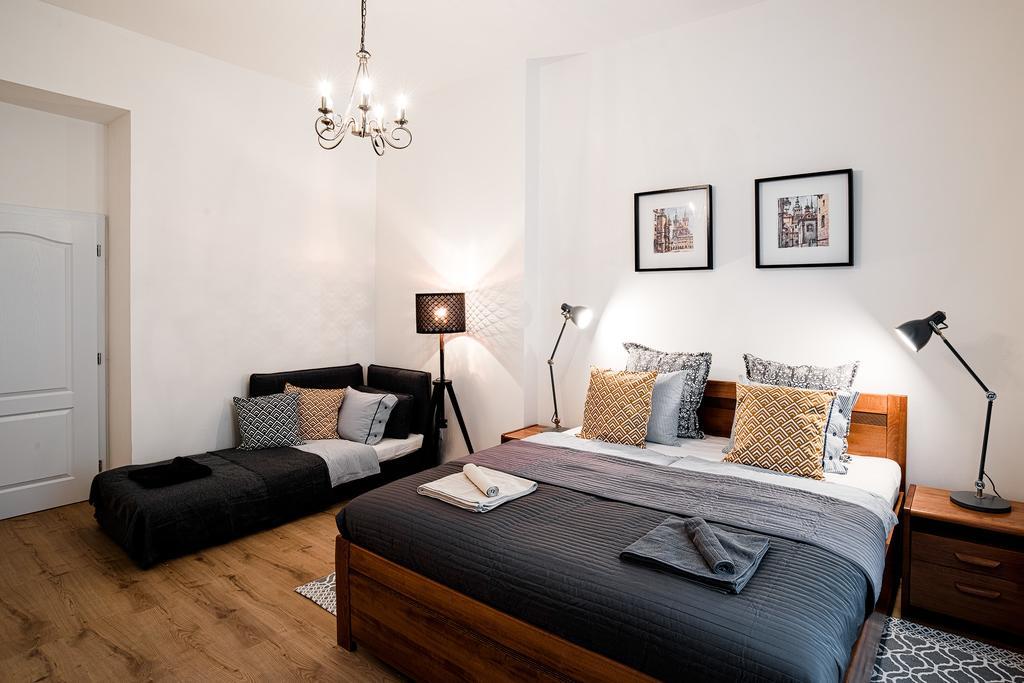 Apartment Gesse Brezinova Прага Екстер'єр фото
